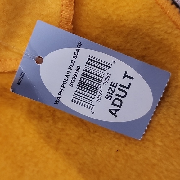 Disney Blue and Gold Winnie The Pooh Scarf Unisex - Picture 3 of 5